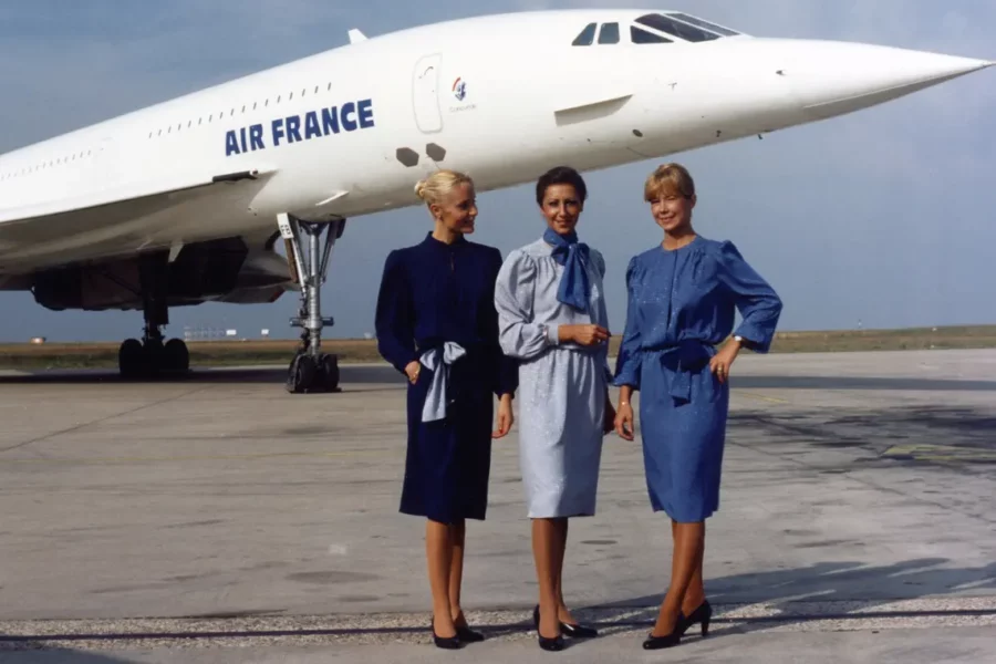 L’uniforme Air France à travers le temps ?