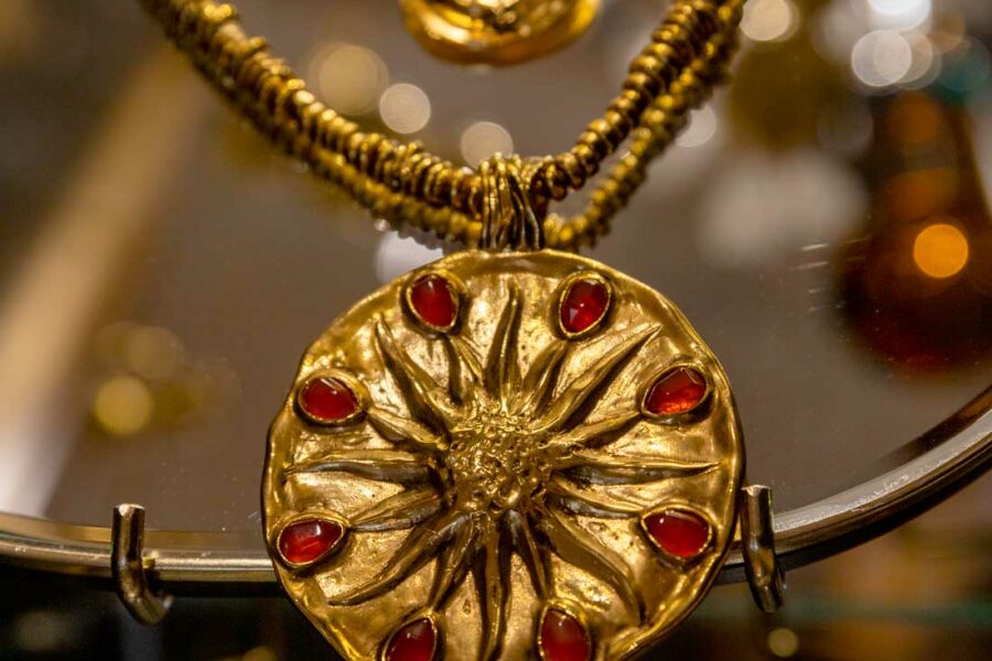 Sélection photos de bijoux pour illuminer votre style