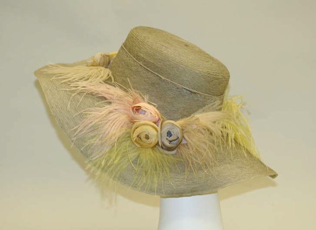Hat_MET_1975.303.3_B